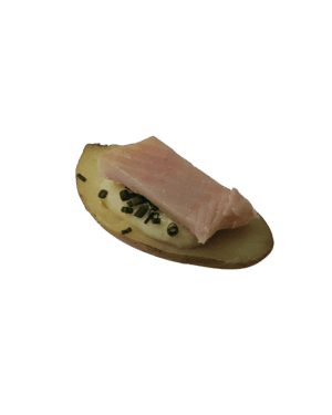 Patata ripiena con trota affumicata e rafano